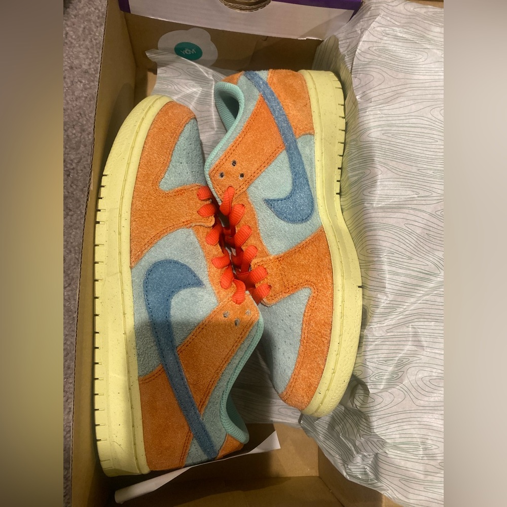 **SOLD** Nike Dunk Low SB Orange Emerald Rise